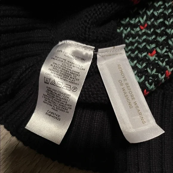 LOFT V-Neck knitted Sweater Navy blue with Red Strawberry Pattern - Picture 5 of 6